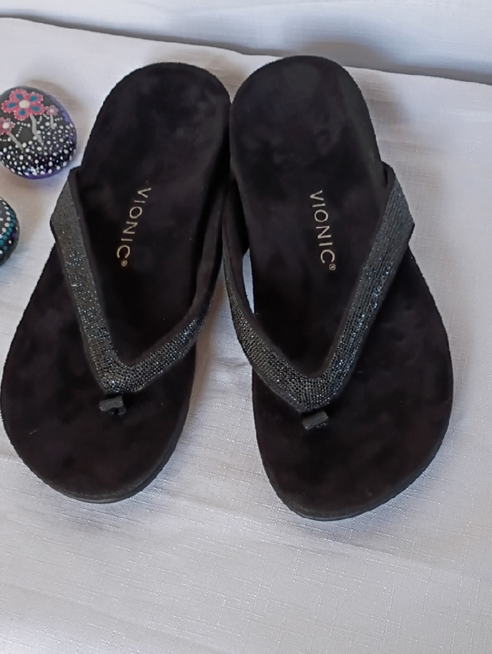 Vionic Black Glitter Thong Sandals for Women